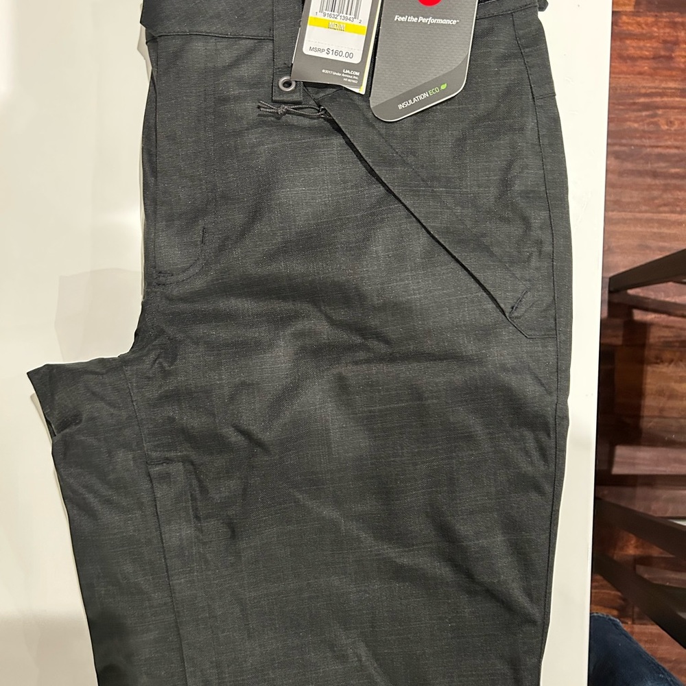Under Armour men’s ski/snow pants